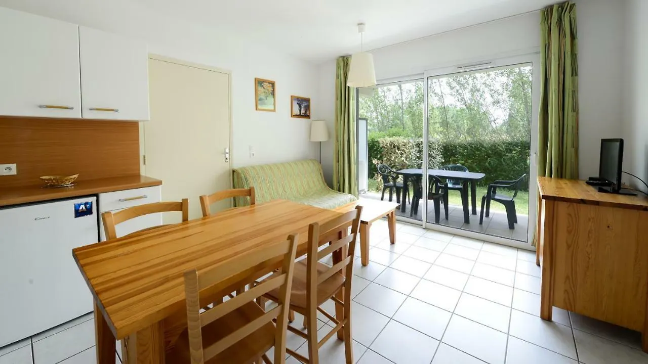 *** Aparthotel Vacanceole - Domaine Du Green Rivieres  France