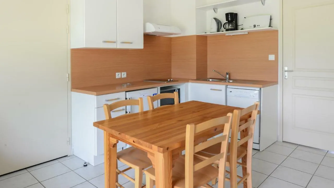 Aparthotel Vacanceole - Domaine Du Green Rivieres